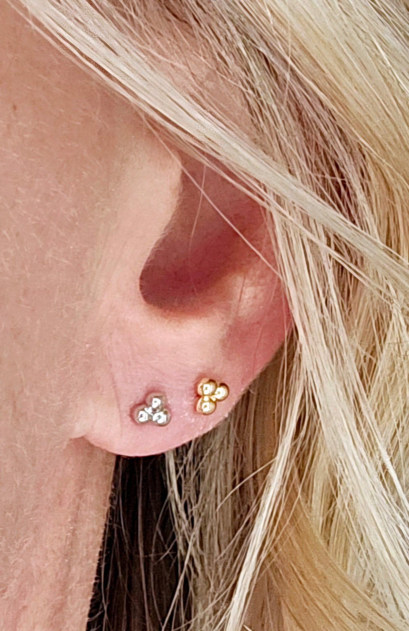 Gold Three Ball Stud