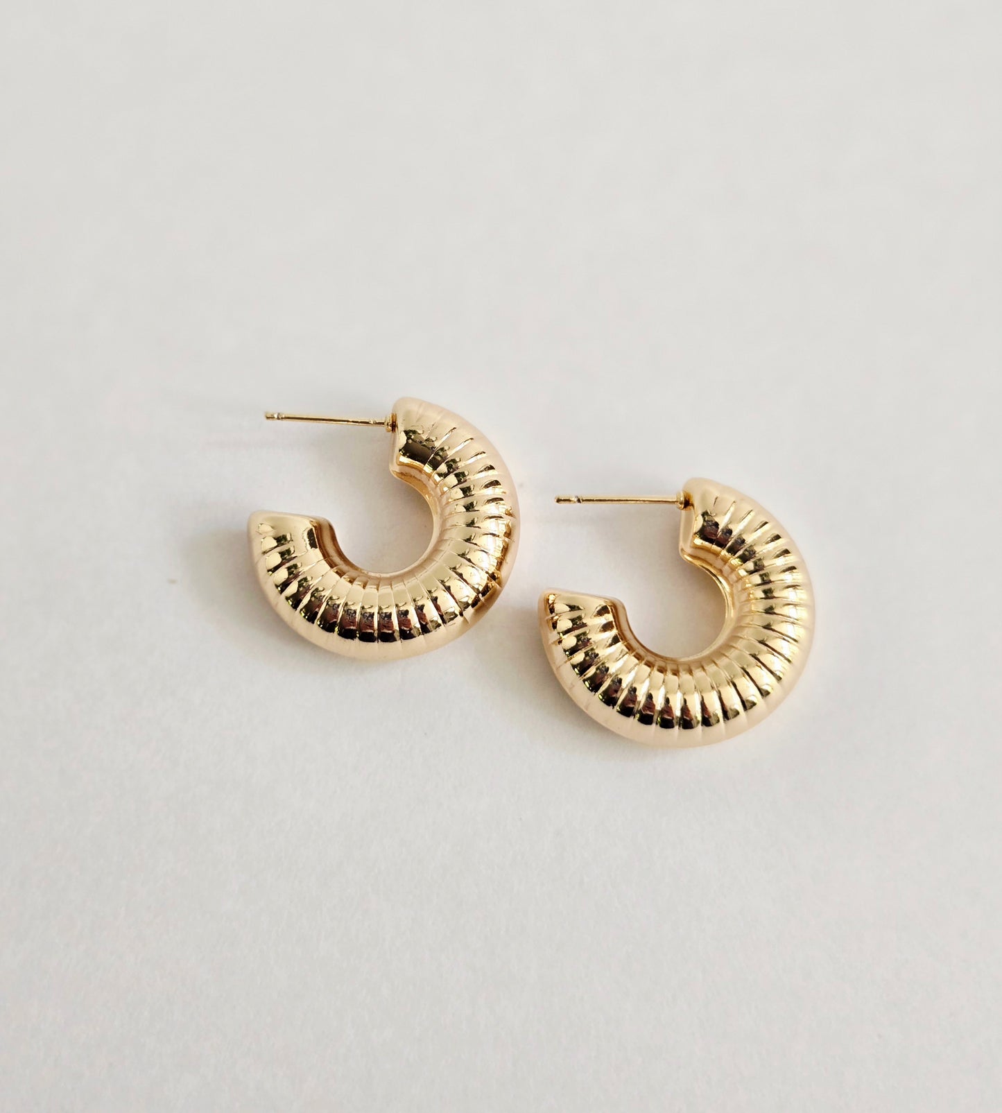 Chunky textured hoop