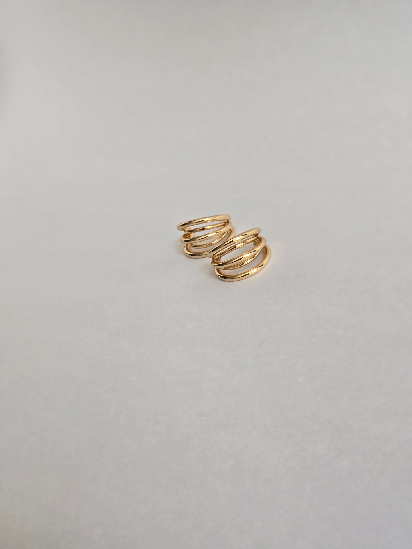 Tressa hoops