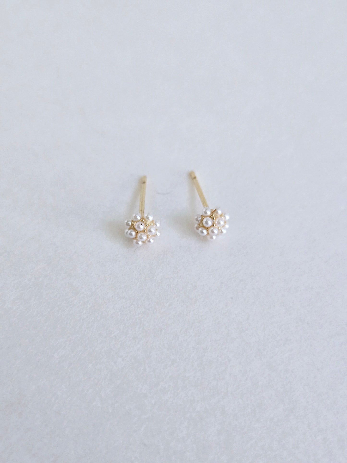 Dainty pearl cluster stud