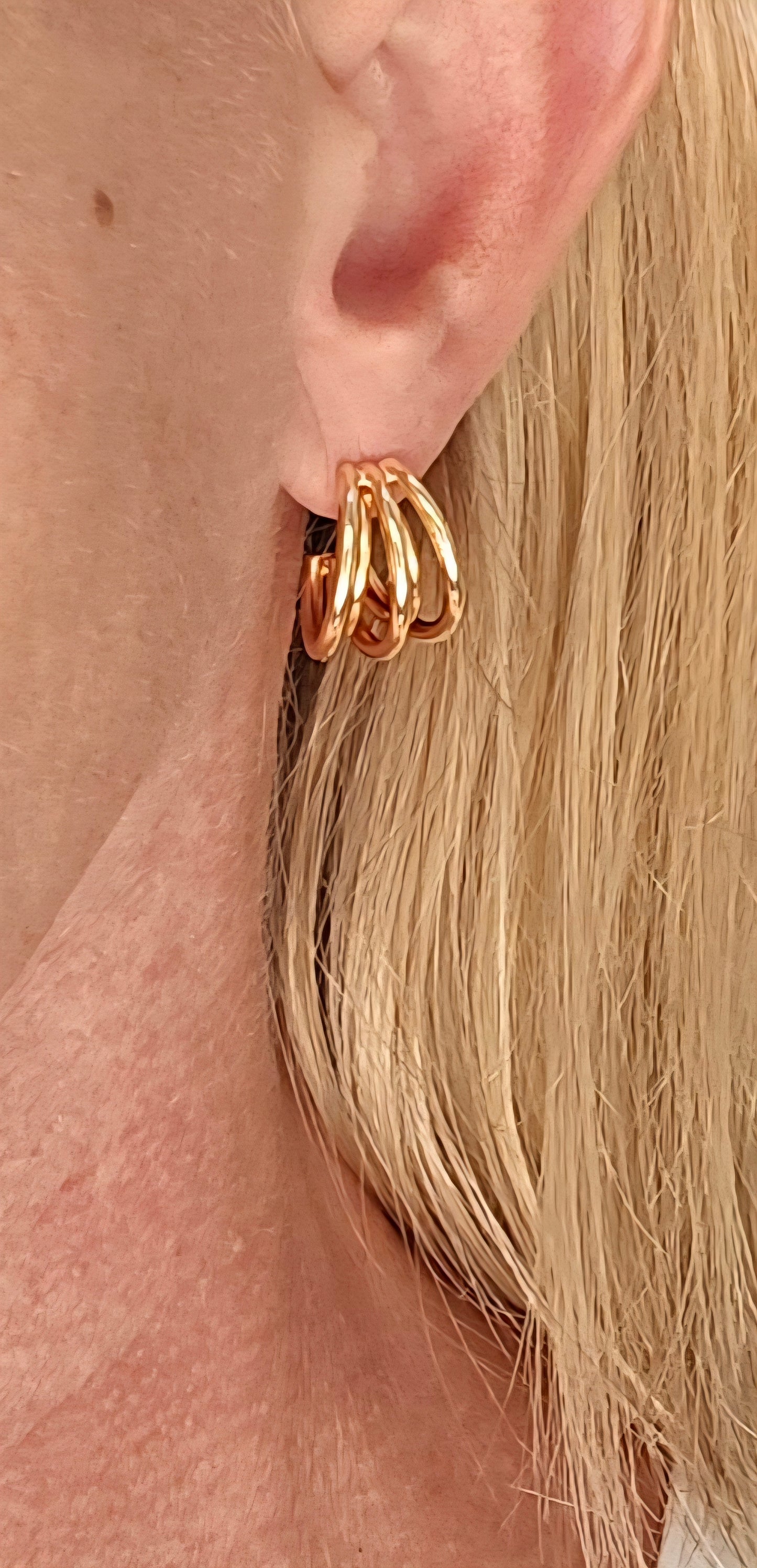 Tressa hoops
