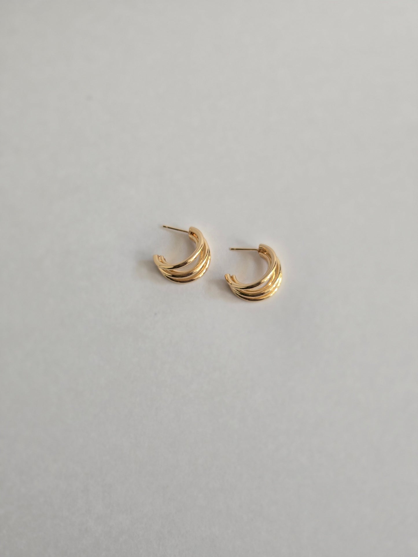 Tressa hoops