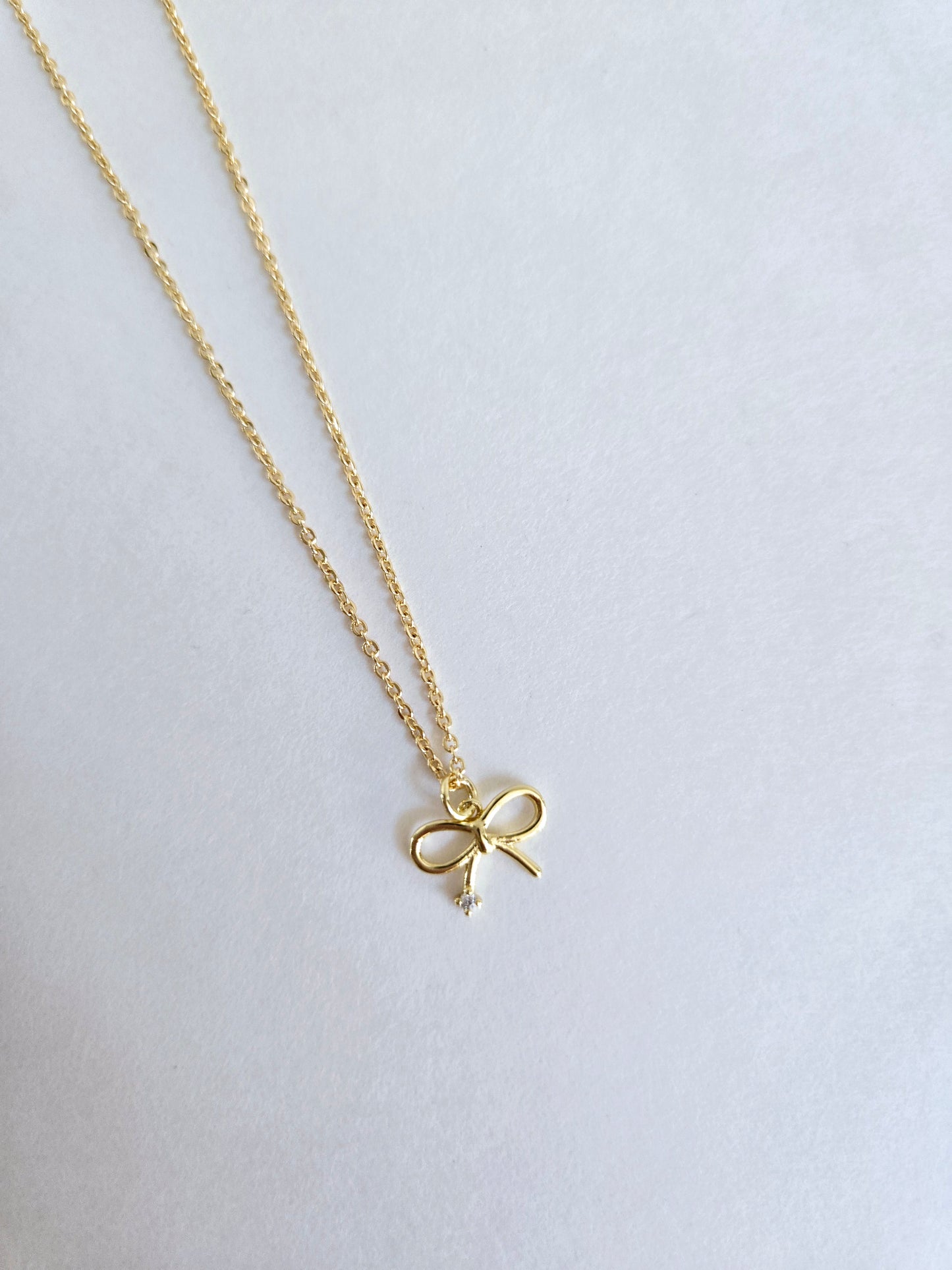 Layla bow necklace