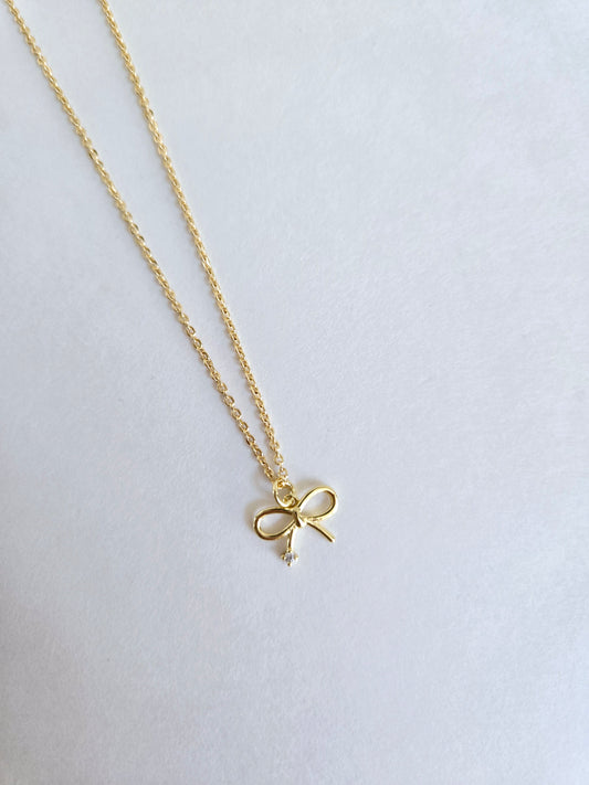 Layla bow necklace